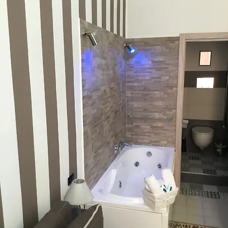 Alba فندق مبيت وإفطار