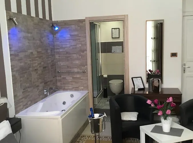 Bed & Breakfast Alba 4*