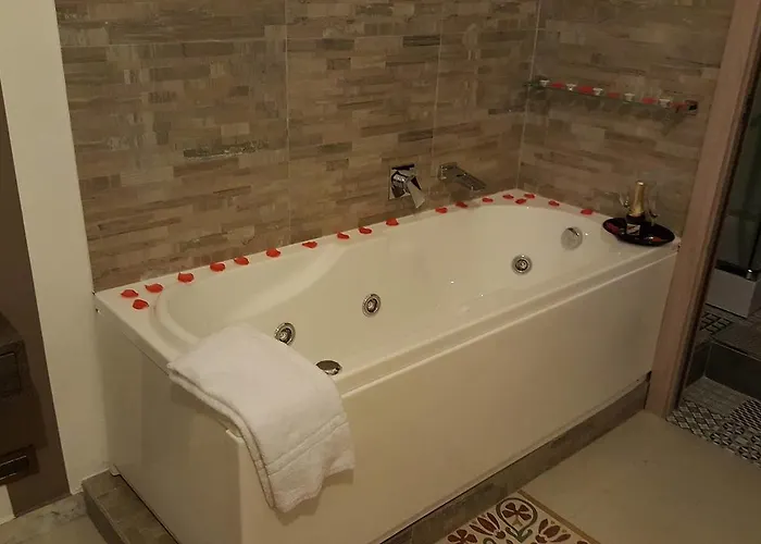 Alba Bed and Breakfast 4*