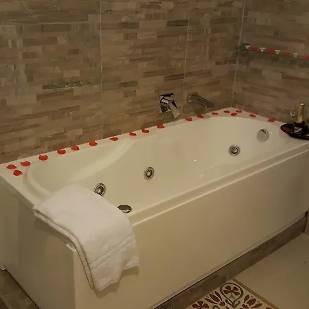 Alba Bed and breakfast 4*